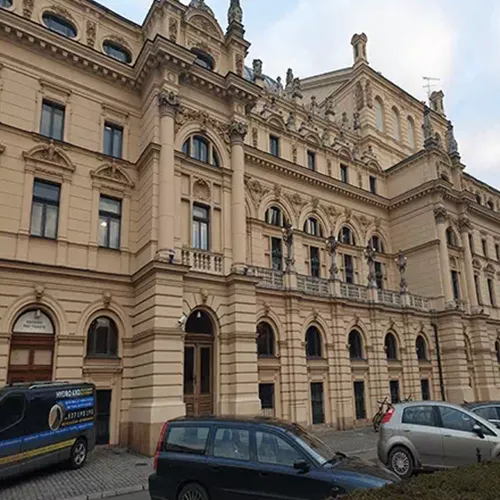 Teatr w Krakowie Renowacja kanalizacji polimerem.