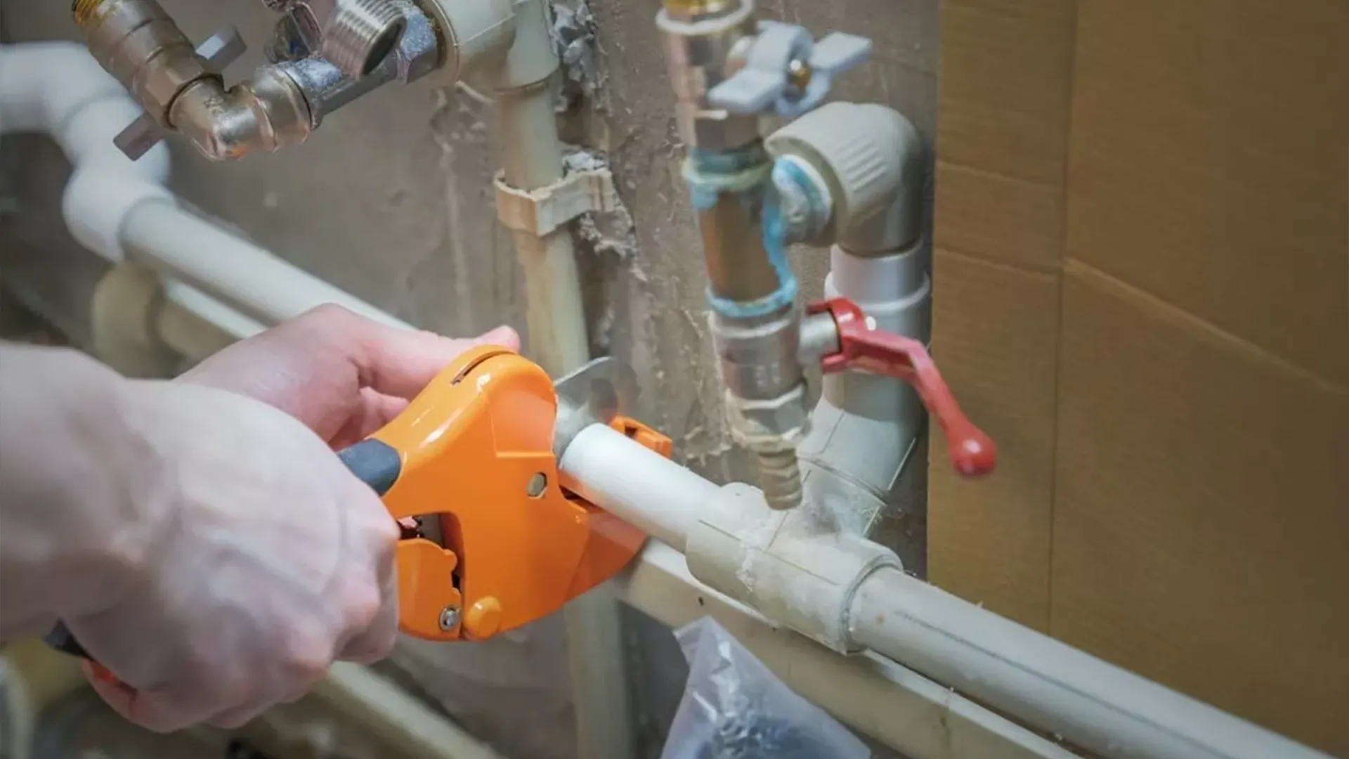 Czy bezwykopowe metody napraw są odpowiednie dla wszystkich typów rurociągów?